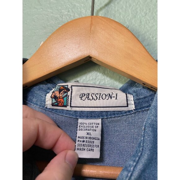 Vintage Passion‎ Women's Red Blue & White Flag Denim Button Up Shirt Size XL - Picture 8 of 9